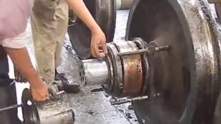 Inspection and removing roller bearing with hydraulic puller [upl. by Serene79]