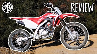 Honda CRF125F Review  motogeo [upl. by Hamehseer]