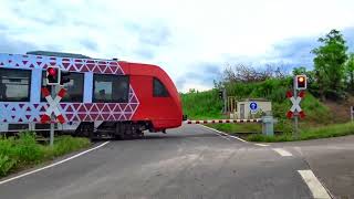 Bahnübergang quotLeininger Wegquot Kirchheim an der Weinstraße [upl. by Karlen389]