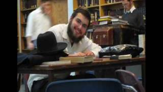 LUBAVITCH YESHIVA CHOVEVEI TORAH ZAL 20095769 [upl. by Ettevram]