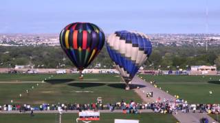 Albuquerque Balloon Fiesta  highlights from Monday 5 October 2015 [upl. by Nahtanhoj]