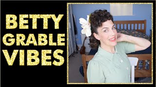 EASY 1940S HAIRSTYLE PRETTY half up [upl. by Noskcaj603]