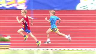 ASICS NK Atletiek 2016 Kidsrun 400 m [upl. by Dory]