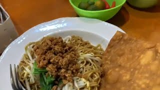 Tahu Kok dan Mie Ayam Bakso YEN YEN Bangka [upl. by Cnahc240]