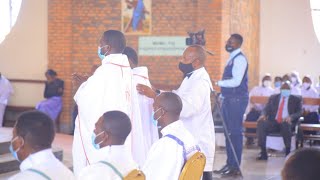 ERIZOOBA TWABA ABAJURIZI  Runyankore Rukiga Catholic Song for Priestly Ordination KEY Am  G [upl. by Dahc]