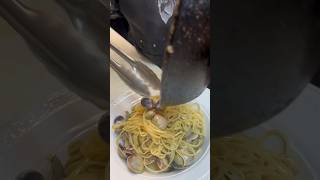 Linguine vongole [upl. by Ikciv]