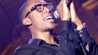 Raphael Saadiq  Skyy Can You Feel Me 12  LivePozytywne Wibracje Festival 2011 [upl. by Idnahr]