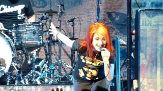 Paramore  Pressure Live In Chicago 071109 BEST QUALITY ON YOUTUBE [upl. by Vada716]