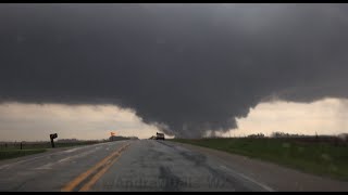 4K FOOTAGE OF A VIOLENT TORNADO IN IOWA [upl. by Alul]