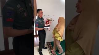 Abang TNI berikan kejutan ulang tahun untuk calon isterinya [upl. by Trent522]