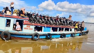 Kapal klotok angkutan khas warga Sambas Kalimantan barat [upl. by Seeto]