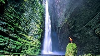 UMA DAS MAIS IMPRESSIONANTES CACHOEIRAS DO MUNDO FUMACINHA CHAPADA DIAMANTINA BRASIL 360 [upl. by Yleoj]