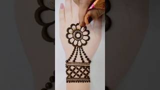 Very Easy Mehndi Design 😍handmehndi mehandi simplemehndi easymehndidesign [upl. by Idnaj]