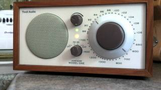 Tivoli Model 1 Table Radio Incredible Internal FM Antenna Demo [upl. by Olin]