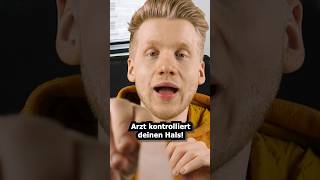 Arzt kontrolliert deinen Hals asmr relax asmrsounds [upl. by Oliy]