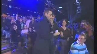 Robbie Williams liveAdvertising SpaceWetten Dass 2005 [upl. by Fazeli]