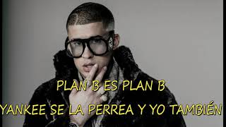 BAD BUNNY  LE SOBRA EL PIQUETE OFICIAL REMIX LETRA [upl. by Bell]