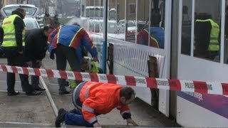 15jähriger von Tram tödlich verletzt 15032012 [upl. by Airogerg]