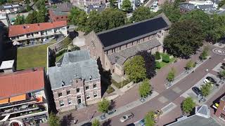 Dronebeelden van De St Werenfriduskerk en parochiehuis [upl. by Horlacher]