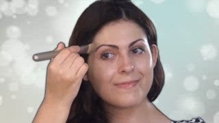 How to apply Foundation with a Flat Brush [upl. by Barbie]