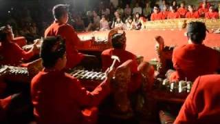 Balinese Gamelan in Ubud Palace [upl. by Arabeila]