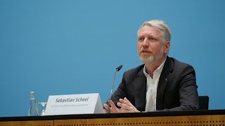 Landespressekonferenz mit dem Berliner Senat am 20 April 2021 [upl. by Giglio]