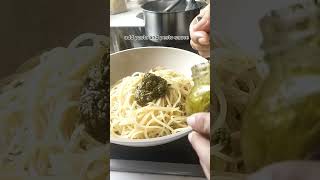 Pesto pasta shortvideo satisfying food pestopasta shortviral happy [upl. by Aynwat]