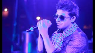 Halka Halka Suroor Farhan Saeed Live [upl. by Neom140]