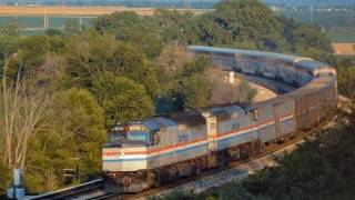 Amtrak 3 amp 4 F40 powered Southwest Chief charges across Illinois in 1991 [upl. by Kile14]