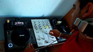 Gemini Cdj 600 Minimix DampB Dj Flow 2010 [upl. by Ojillib820]