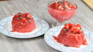 Gelatina di fragole per un dessert simpatico oltre che buono [upl. by Aivitnahs]