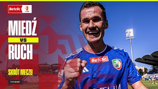 SKRÓT MIEDŹ LEGNICA  RUCH CHORZÓW CZERWONA KARTKA ZA OKLASKI  BETCLIC 1 LIGA [upl. by Naoj]