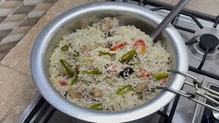 Quick easy chicken pulao  White chicken pulao recipe in telugu  white chicken pulao recipe [upl. by Weisbrodt]