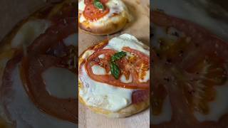 𝐑𝐮𝐬𝐭𝐢𝐜 𝐒𝐢𝐜𝐢𝐥𝐢𝐚𝐧 𝐏𝐢𝐳𝐳𝐞𝐭𝐭𝐞 🌶️🍕 sicilyinyourkitchen pizza minipizzas food [upl. by Annaihr707]