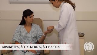 Administração de Medicação via Oral [upl. by Anoek]