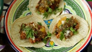 Rezept Mexikanische Tacos mit Schweinefleisch und Ananas Tacos Al Pastor [upl. by Neleb578]