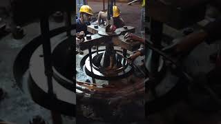 This is coal mill roller bearing replacement process by using Hydraulic jack [upl. by Adnaluy]