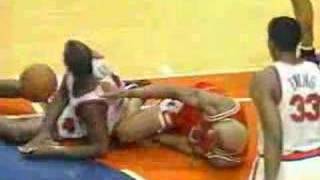 1996 Knicks vs Bulls  Game 3 End of Regulation [upl. by Enitsed]