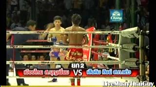 Muangthai Sor Boonyiam vs Suakim Sit Sor Tor Taew 5th February 2013 [upl. by Chellman]