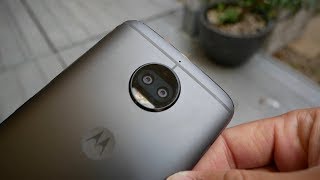 Motorola Moto G5s Plus hands on [upl. by Kostman982]