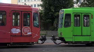 ÜSTRA Linie 10  Beiwagen ankuppeln Haltestelle Glocksee [upl. by Glennon]