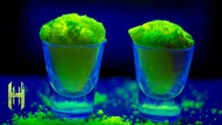 Amazing Glow Powder  Fluorescein [upl. by Gregrory]