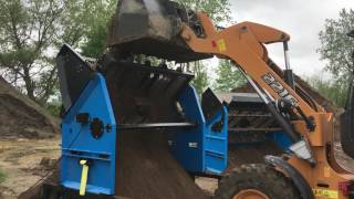 Topsoil Screener SLG 78VF5 Screening Soil and Rocks [upl. by Ahselyt]