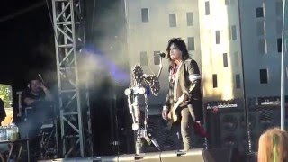 Motley Crue  Dr Feelgood Sonisphere 2010 [upl. by Munafo]