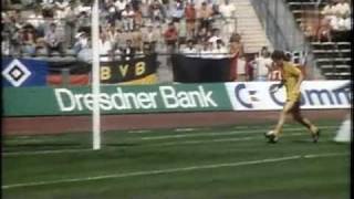 Frank Mill  Pfostenschuss BVB gegen Bayern 1986 [upl. by Einahpehs]