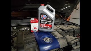 2006 Volkswagen Passat 20t oil filter replacement [upl. by Nikolaus]