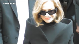 Isabelle Huppert  Paris Fashion Week 26 juin 2024 show Balenciaga [upl. by Aderb257]