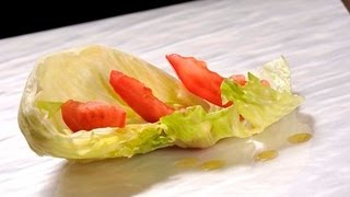 Ensalada de lechuga con vinagreta casera  Salad with Homemade Vinaigrette [upl. by Harsho]