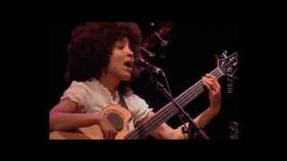 ESPERANZA SPALDING  Samba em Prelúdio  Baden Powell [upl. by Nylhtac]