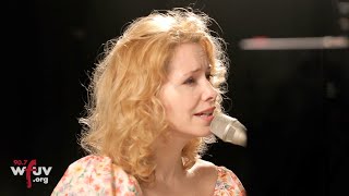 Nellie McKay  quotDreamlinerquot Live at WFUV [upl. by Elfrieda]